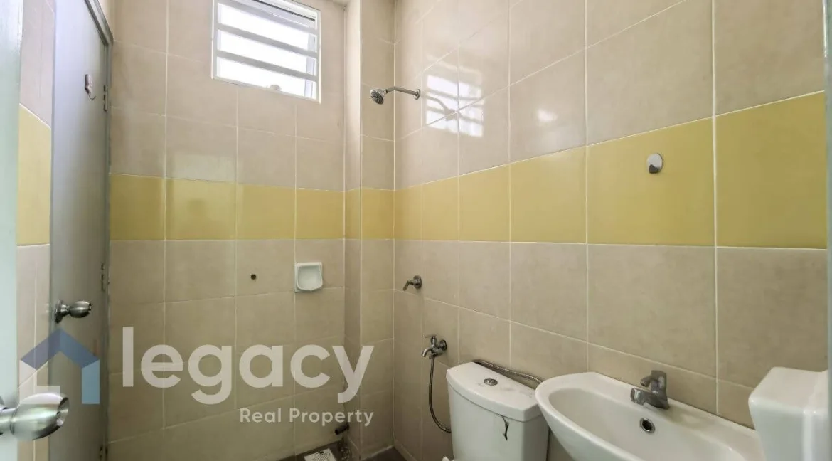 rumah-teres-2-tingkat-untuk-dijual-di-taman-klebang-putra-ipoh-13