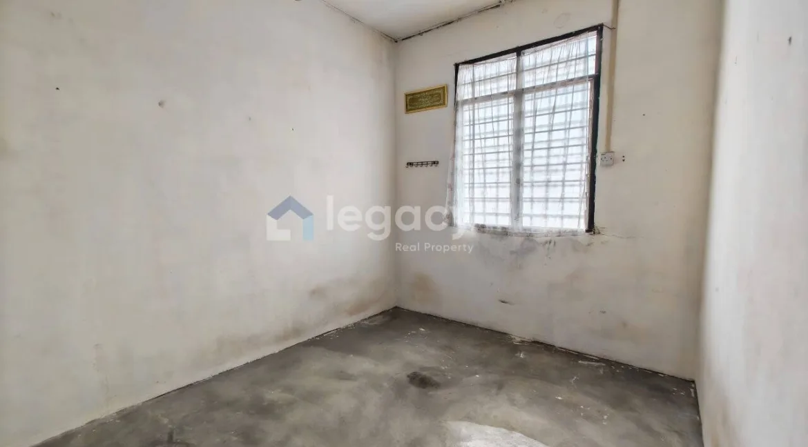 rumah-teres-2-tingkat-untuk-dijual-di-taman-samudera-manjung-12