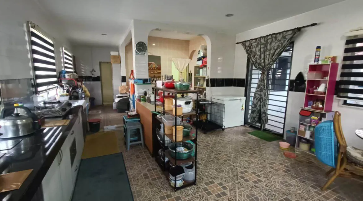 rumah-teres-setingkat-corner-lot-untuk-dijual-di-bandar-baru-seri-klebang-ipoh-17