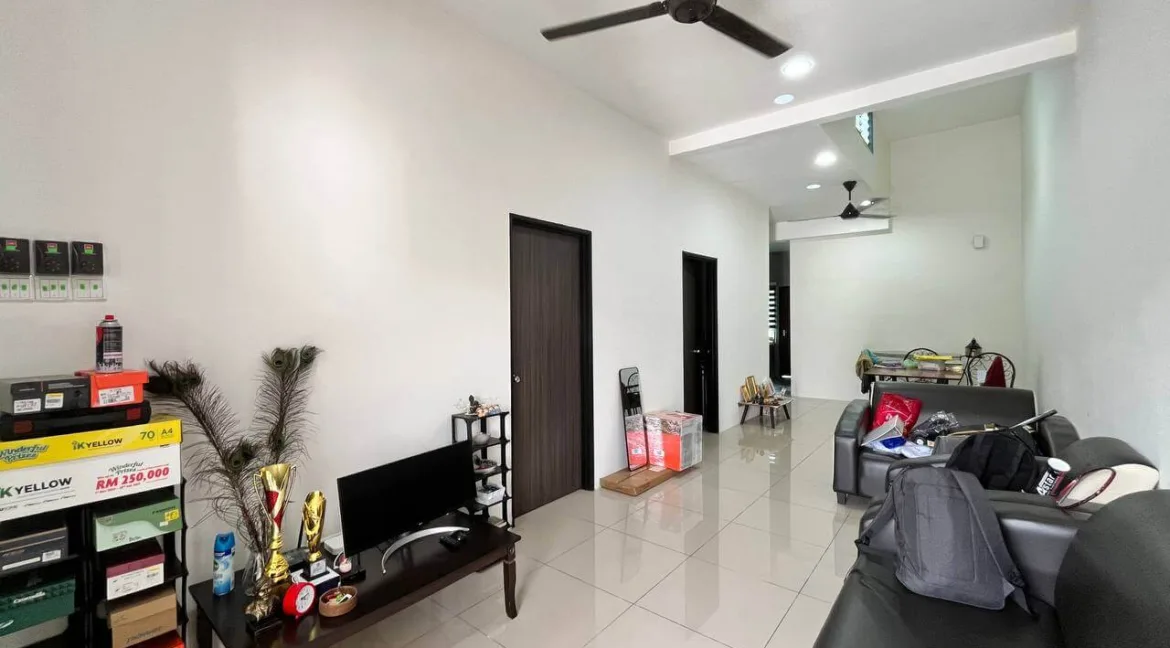 rumah-teres-setingkat-taman-emas-bidor-06