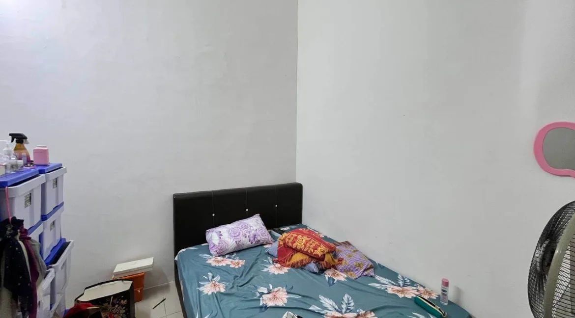 rumah-teres-setingkat-taman-emas-bidor-11