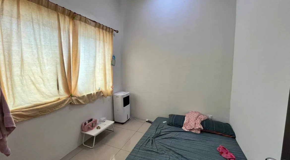rumah-teres-setingkat-taman-emas-bidor-12
