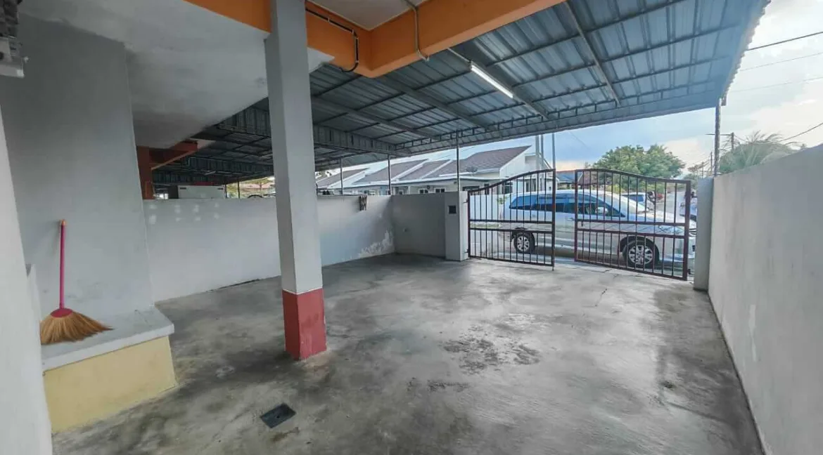 rumah-teres-setingkat-untuk-dijual-di-taman-pinji-ria-ipoh-04