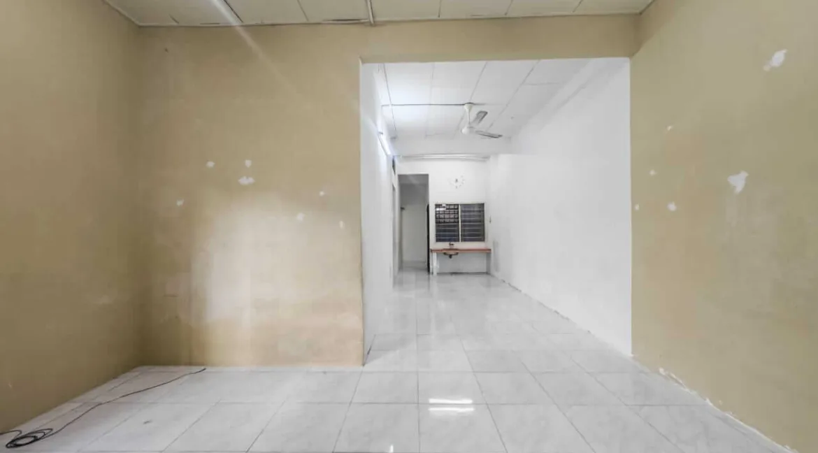 rumah-teres-setingkat-untuk-dijual-di-taman-pinji-ria-ipoh-08