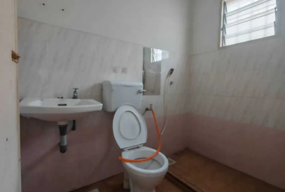 rumah-teres-setingkat-untuk-dijual-di-taman-pinji-ria-ipoh-18