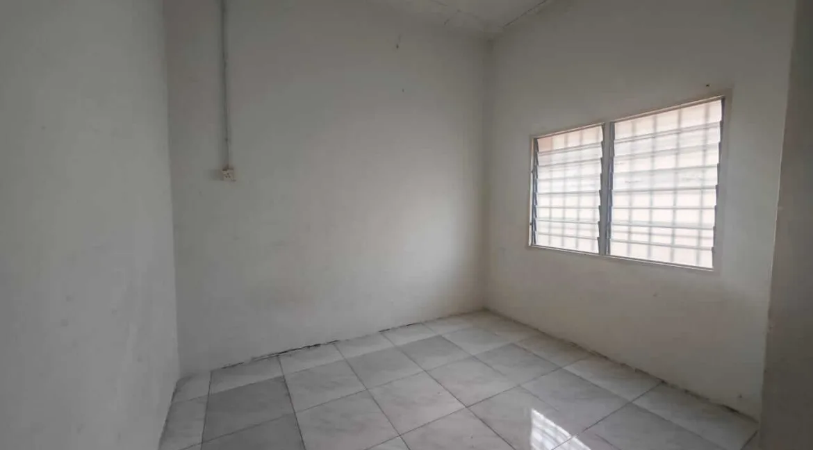 rumah-teres-setingkat-untuk-dijual-di-taman-pinji-ria-ipoh-21