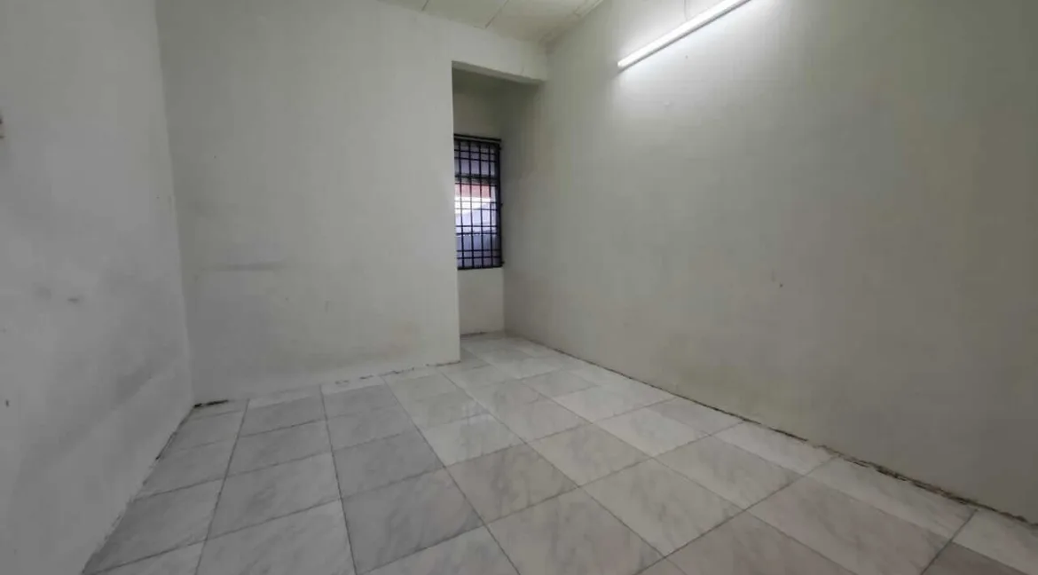 rumah-teres-setingkat-untuk-dijual-di-taman-pinji-ria-ipoh-24