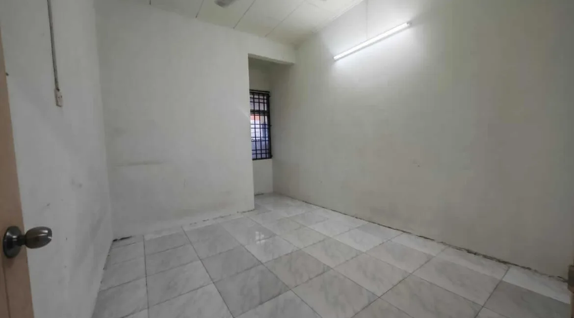 rumah-teres-setingkat-untuk-dijual-di-taman-pinji-ria-ipoh-25