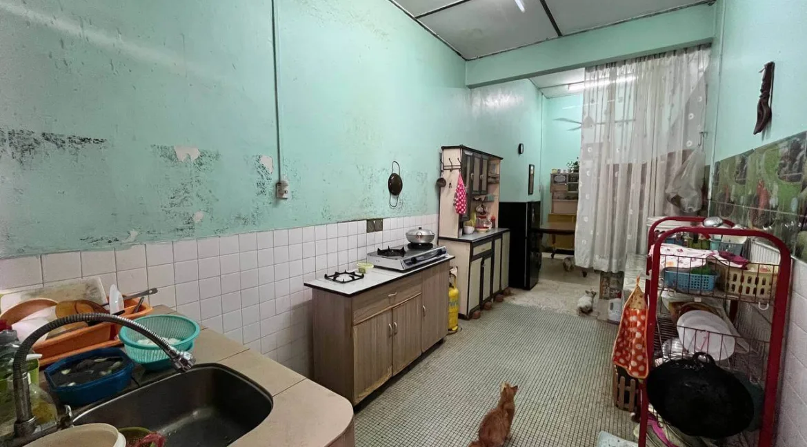 rumah-teres-setingkat-untuk-dijual-di-taman-silibin-ipoh-10