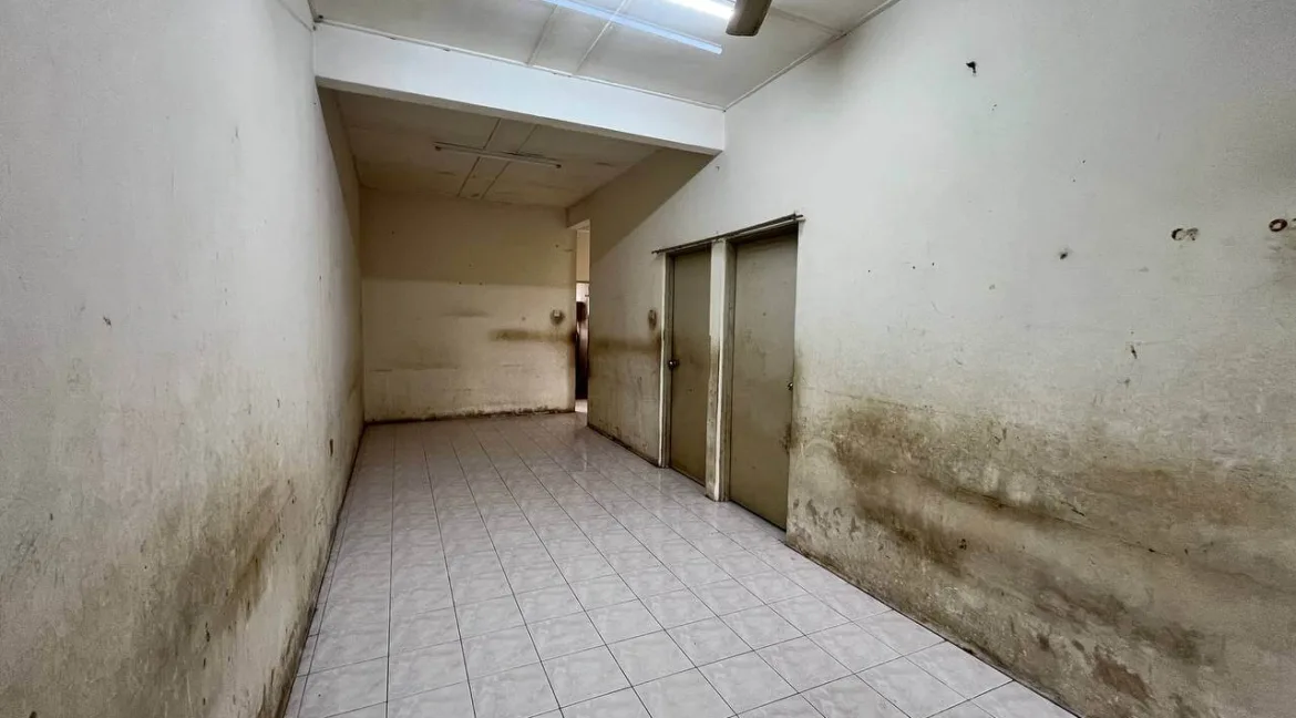 rumah-teres-setingkat-untuk-dijual-di-taman-tronoh-hijau-tronoh-nn-05