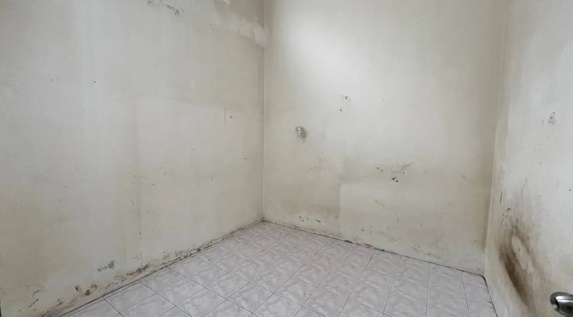 rumah-teres-setingkat-untuk-dijual-di-taman-tronoh-hijau-tronoh-nn-13