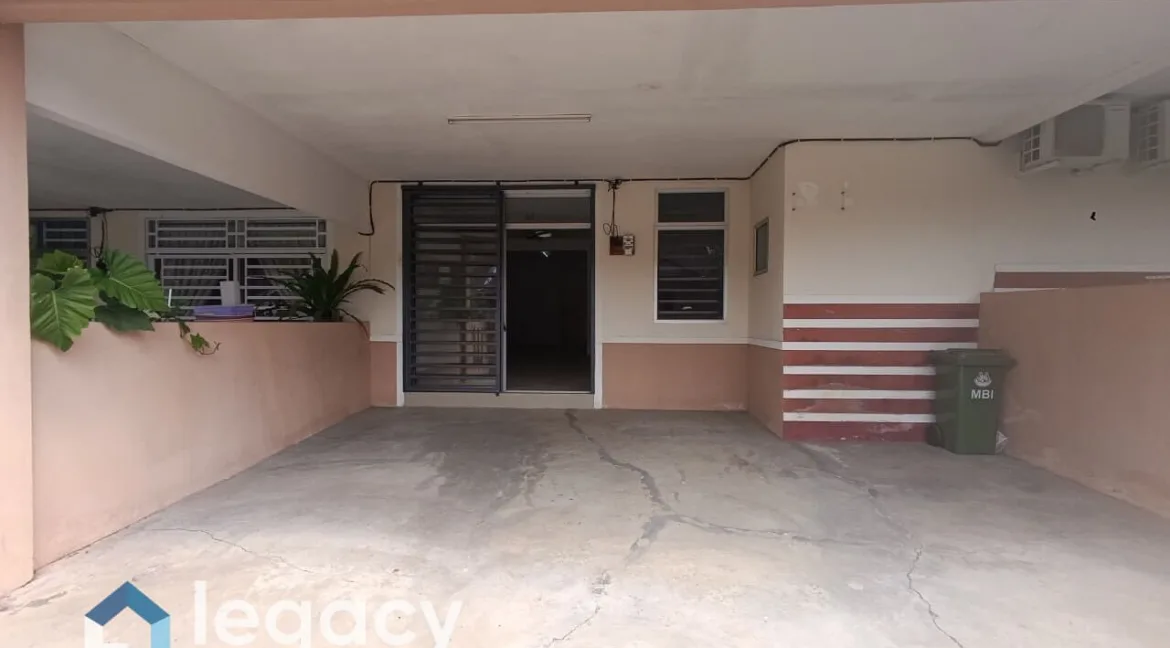 rumah-teres-taman-lahat-indah-ipoh-02b