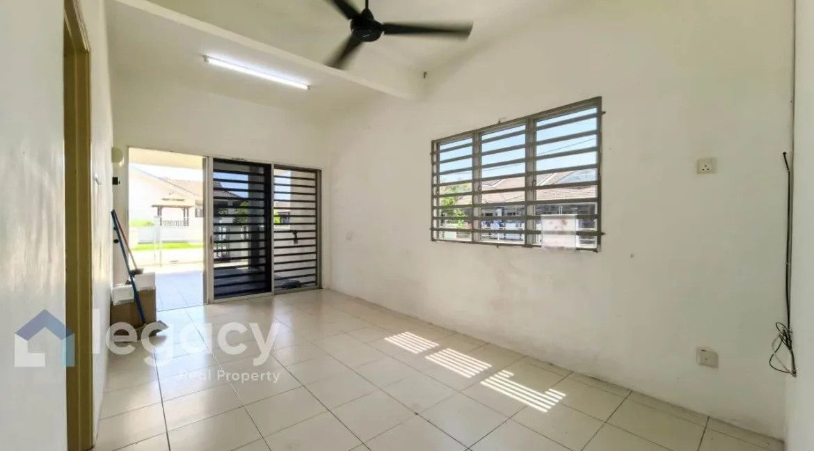 teres-setingkat-corner-lot-taman-kota-wira-kamunting-11