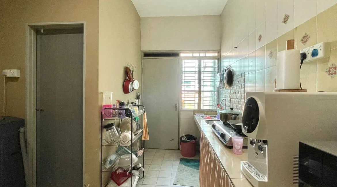 teres-setingkat-untuk-dijual-di-taman-chemor-impian-chemor-08