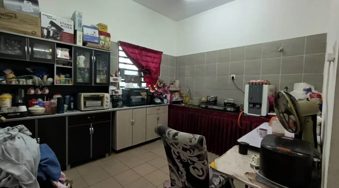 teres-setingkat-untuk-dijual-di-taman-putra-harmoni-tg-rambutan-11