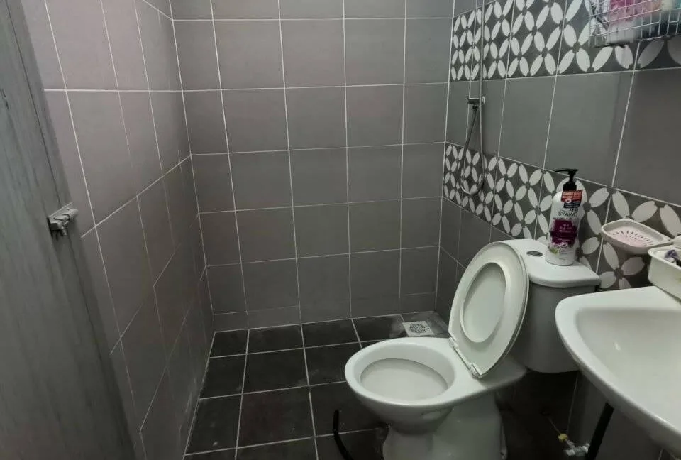 teres-setingkat-untuk-dijual-di-taman-putra-harmoni-tg-rambutan-12