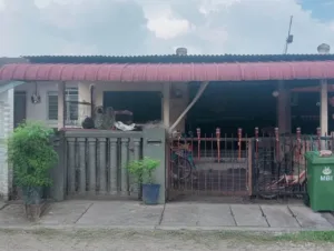Rumah kos rendah untuk dijual di Taman Desa Pinji, Lahat, Perak