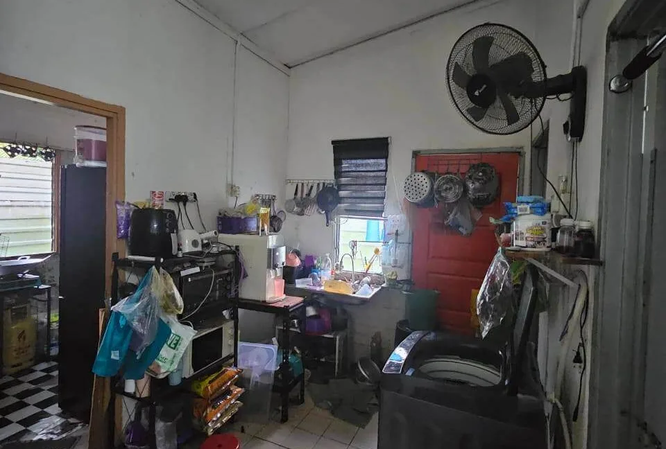 rumah-semi-d-kos-rendah-untuk-dijual-di-taman-chepor-impian-chepor-perak-07