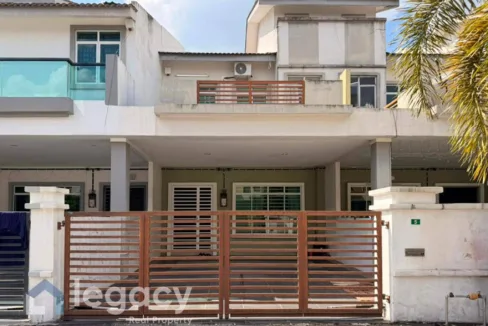 Rumah teres dua tingkat untuk dijual di Taman Klebang Ria, Chemor, Perak