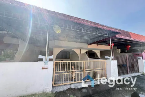 Rumah teres dua tingkat untuk dijual di Taman Wah Keong, Ipoh, Perak