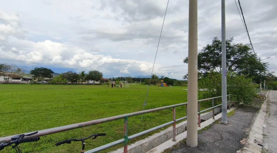 rumah-teres-setingkat-taman-kinding-raya-tanjung-rambutan-10