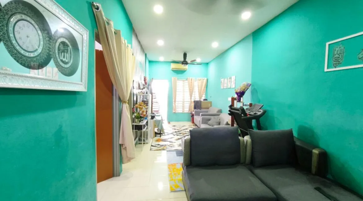 rumah-teres-setingkat-taman-kinding-raya-tanjung-rambutan-13