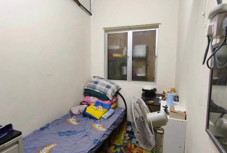 rumah-teres-setingkat-taman-kinding-raya-tanjung-rambutan-15
