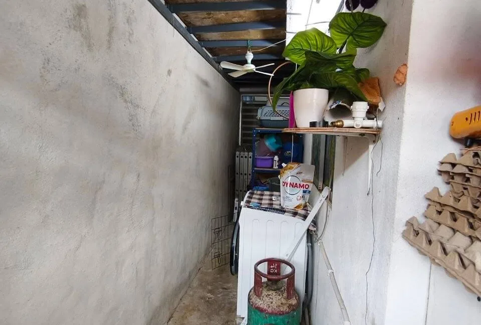rumah-teres-setingkat-taman-kinding-raya-tanjung-rambutan-18
