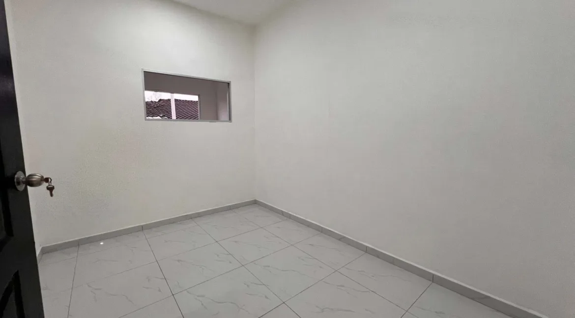 rumah-teres-setingkat-taman-mas-chepor-chemor-08