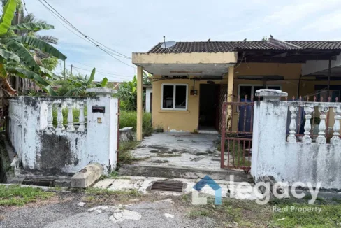 Rumah teres setingkat untuk dijual di Taman Bunga Matahari, Ayer Tawar, Perak