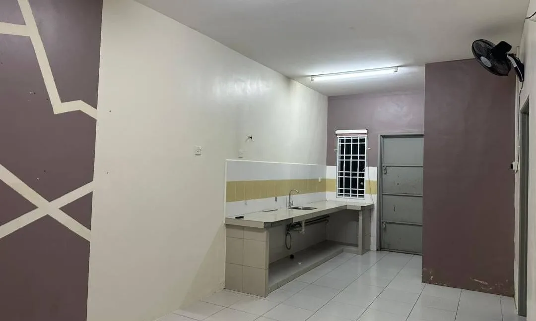 rumah-teres-setingkat-untuk-dijual-di-taman-desa-baiduri-gerik-perak-10