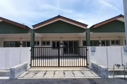 Rumah teres setingkat untuk dijual di Taman Harmonis, Seri Iskandar, Perak