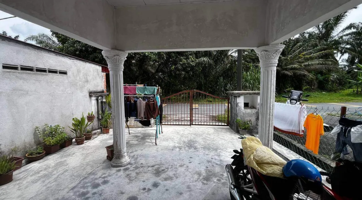 rumah-teres-setingkat-untuk-dijual-di-taman-indah-pengkalan-aor-taiping-04