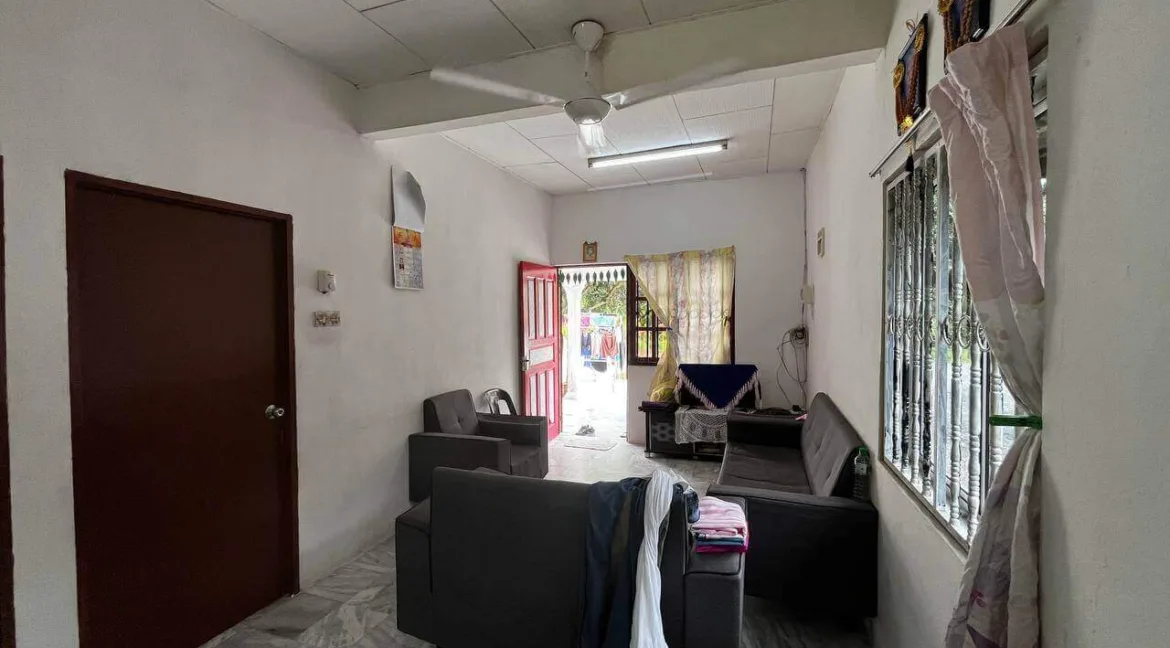 rumah-teres-setingkat-untuk-dijual-di-taman-indah-pengkalan-aor-taiping-07