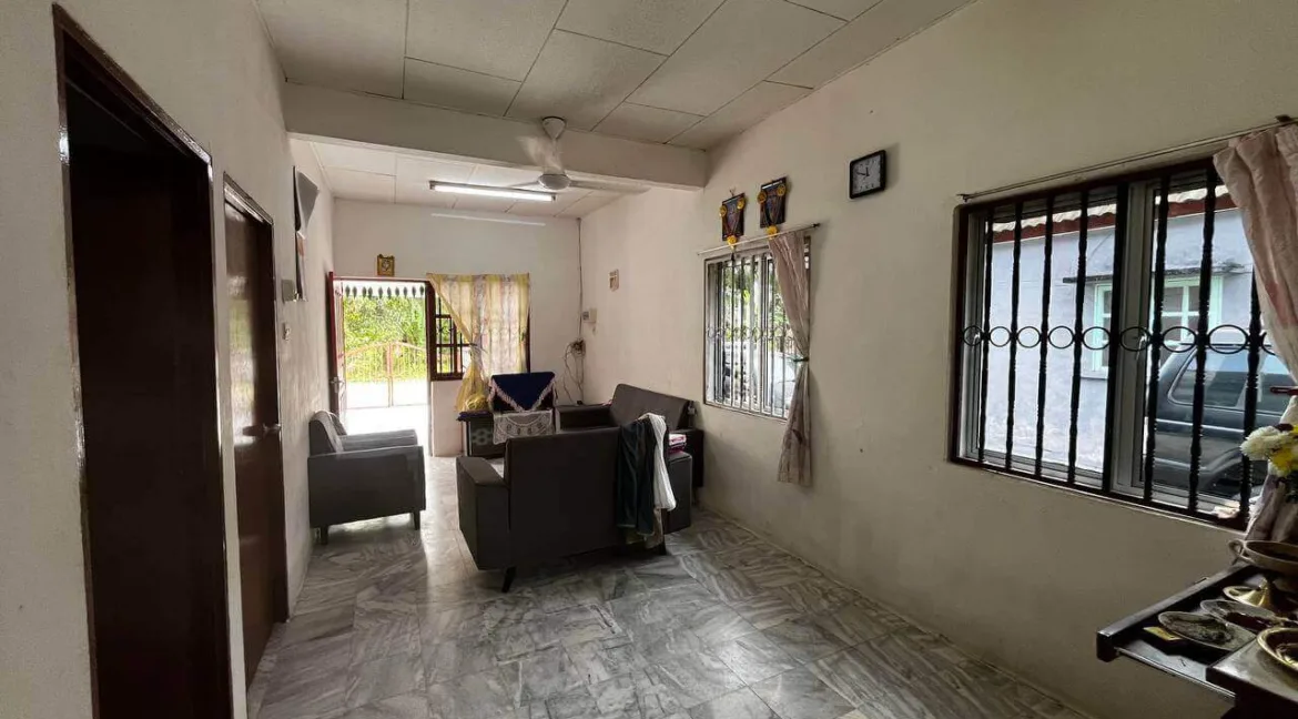rumah-teres-setingkat-untuk-dijual-di-taman-indah-pengkalan-aor-taiping-08