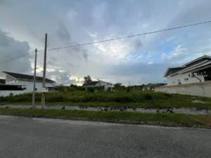 Tanah lot banglo untuk dijual di Taman Raia Savanna, Batu Gajah, Perak