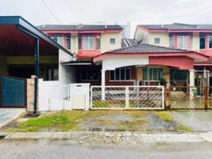 Teres dua tingkat untuk dijual di Halaman Meru Permai, Ipoh, Perak