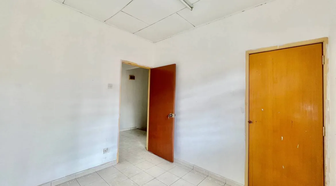 teres-dua-tingkat-halaman-meru-permai-ipoh-25