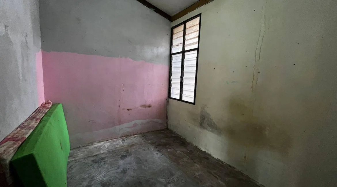 teres-setingkat-kos-rendah-untuk-dijual-di-rpa-3-kampung-gajah-11