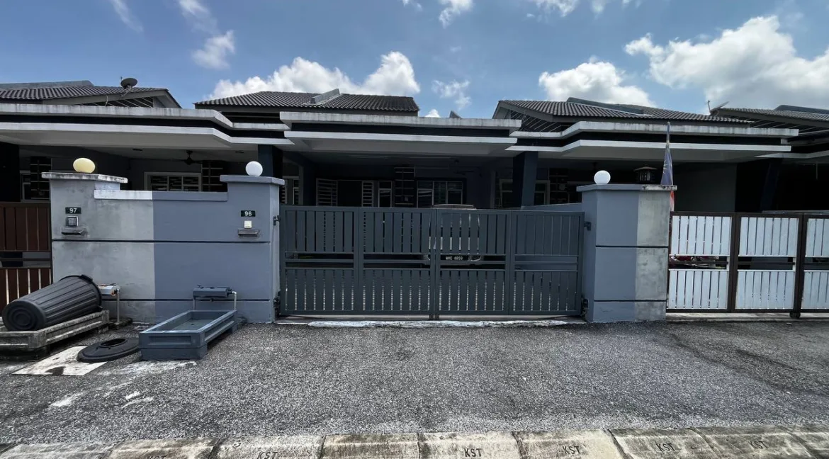 Teres setingkat untuk dijual di Taman Emas, Bidor, Perak