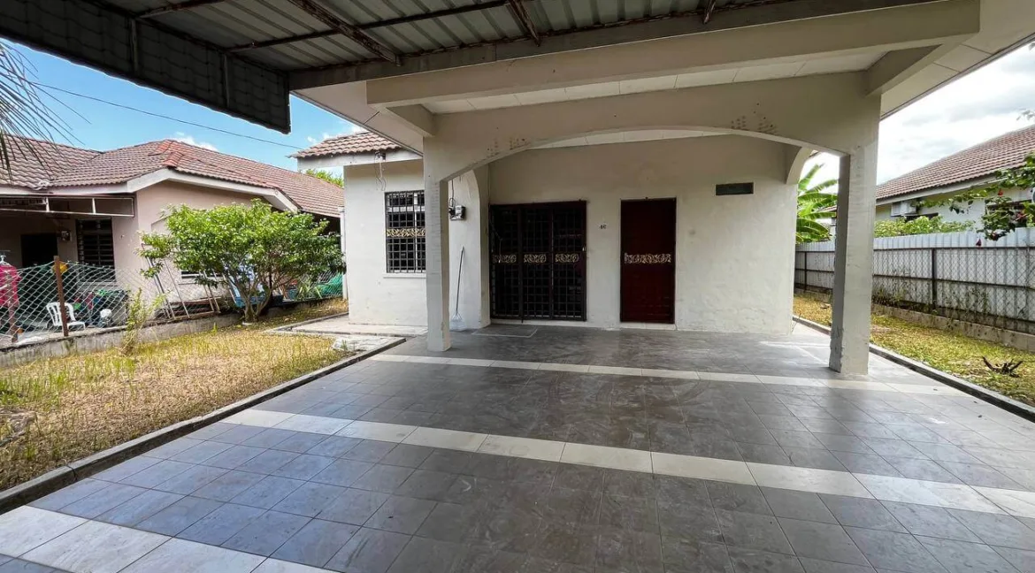 banglo-setingkat-untuk-dijual-di-desa-chemor-nn-03