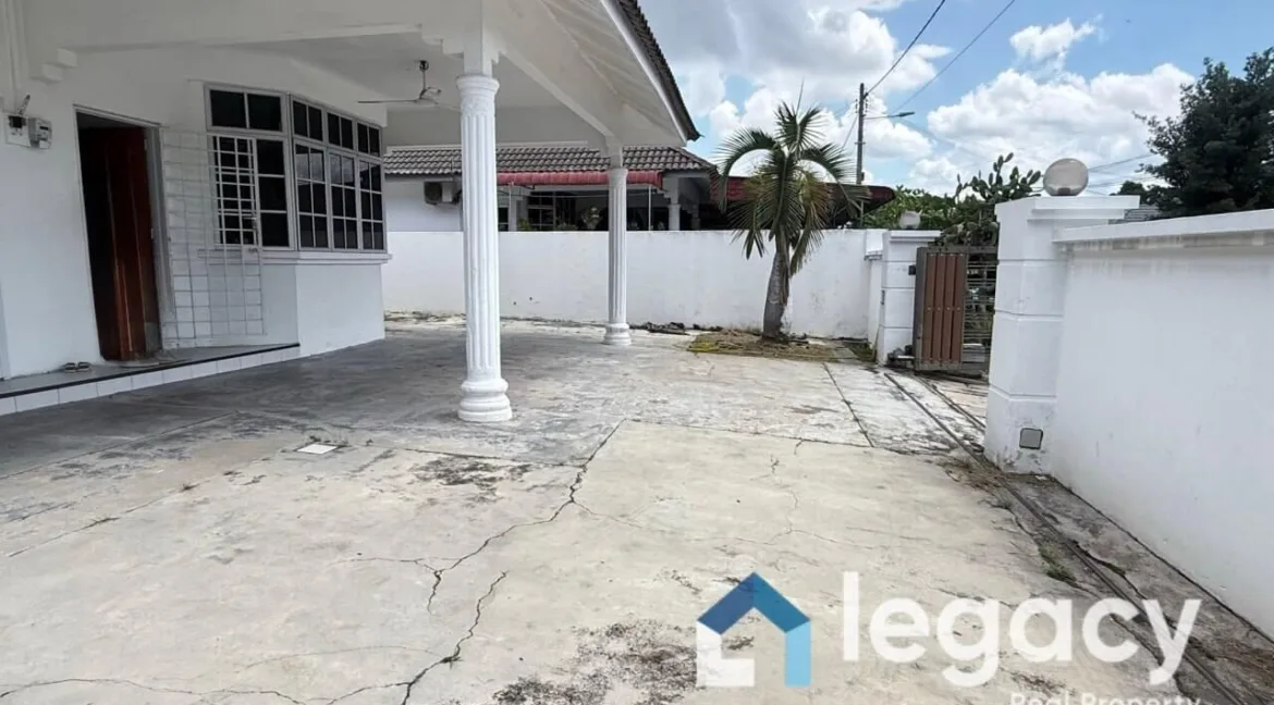 banglo-untuk-dijual-di-desa-sri-ampang-ipoh-07