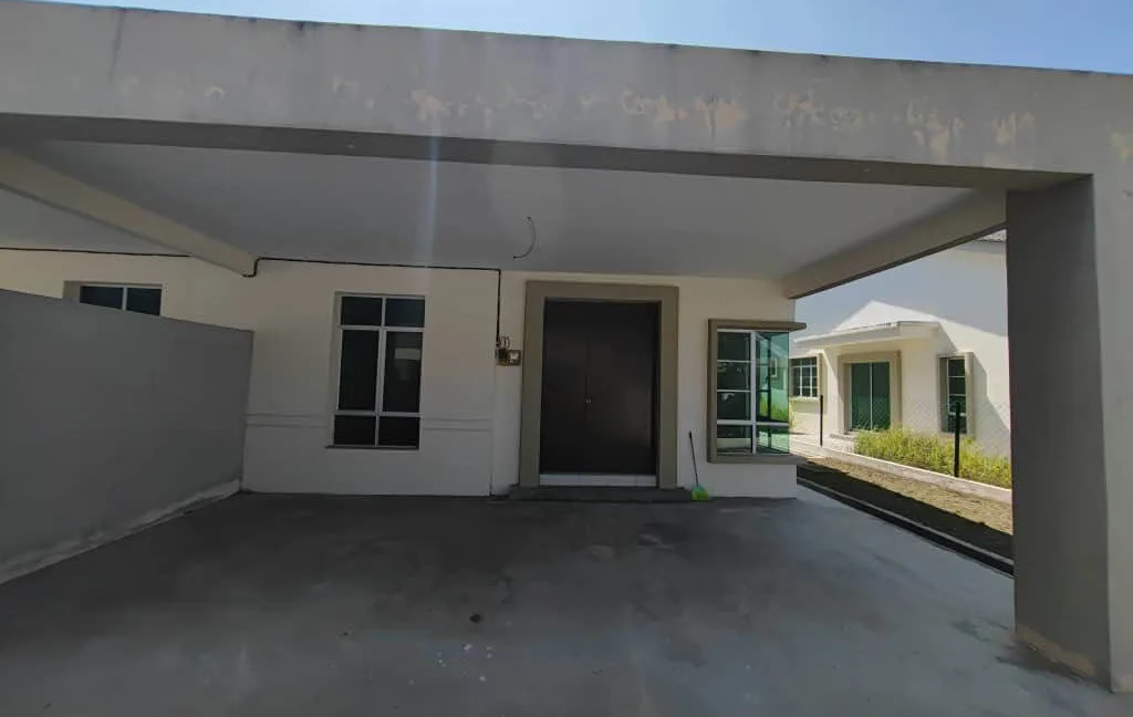rumah-semi-d-setingkat-untuk-dijual-di-taman-metro-maya-batu-gajah-02