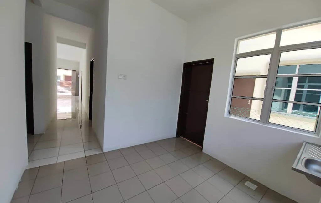 rumah-semi-d-setingkat-untuk-dijual-di-taman-metro-maya-batu-gajah-09