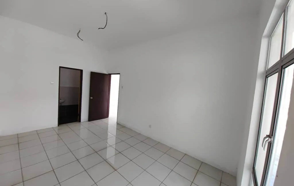 rumah-semi-d-setingkat-untuk-dijual-di-taman-metro-maya-batu-gajah-10