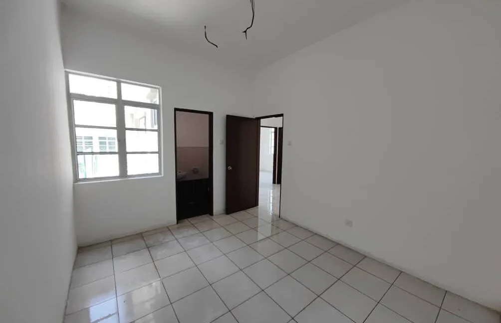rumah-semi-d-setingkat-untuk-dijual-di-taman-metro-maya-batu-gajah-12