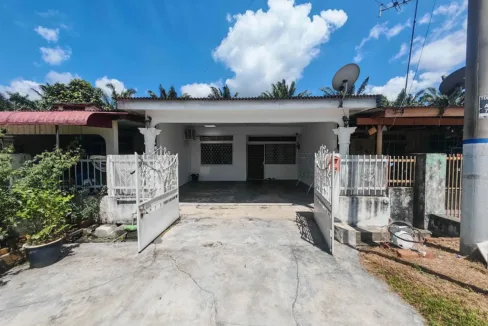 Rumah setingkat untuk dijual di Taman Desa Bakti, Teluk Intan, Perak