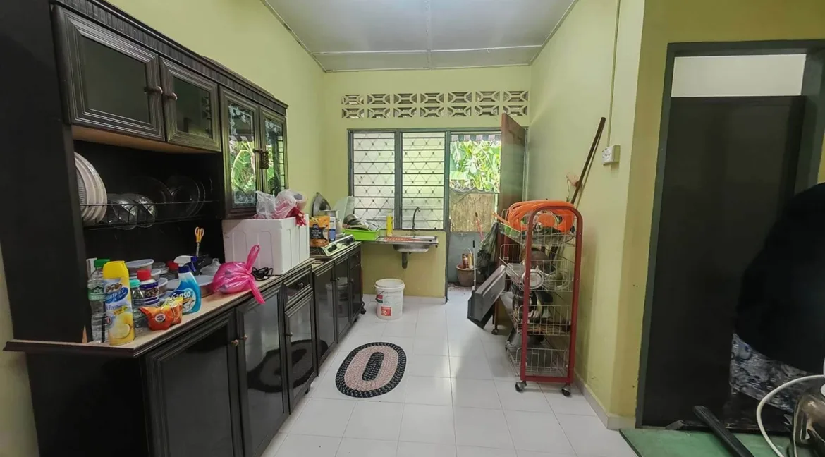 rumah-setingkat-untuk-dijual-di-taman-desa-bakti-teluk-intan-08