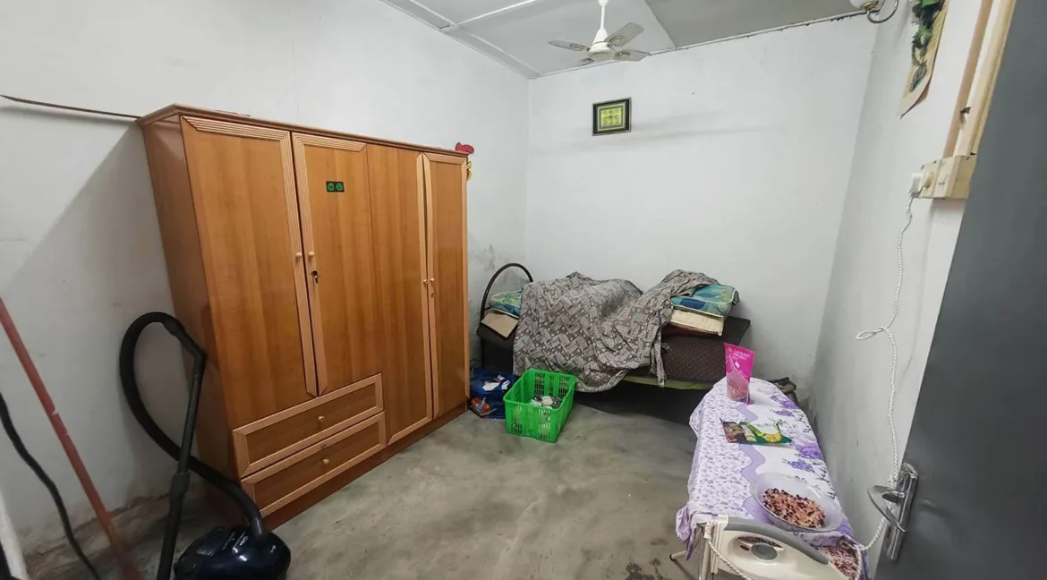 rumah-setingkat-untuk-dijual-di-taman-desa-bakti-teluk-intan-09