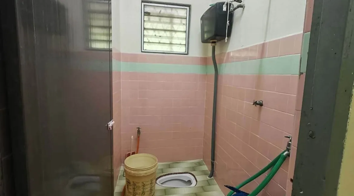 rumah-setingkat-untuk-dijual-di-taman-desa-bakti-teluk-intan-12